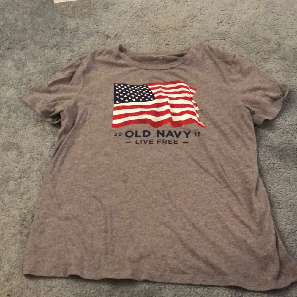 Gray Old Navy Tee
